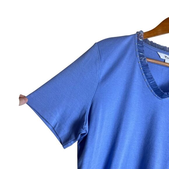 3‎ for $30! Tan Jay blue v neck T shirt. Size medium - Picture 6 of 7